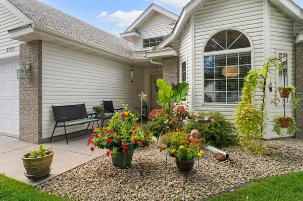2333 Cleveland LN S, Cambridge, MN 55008