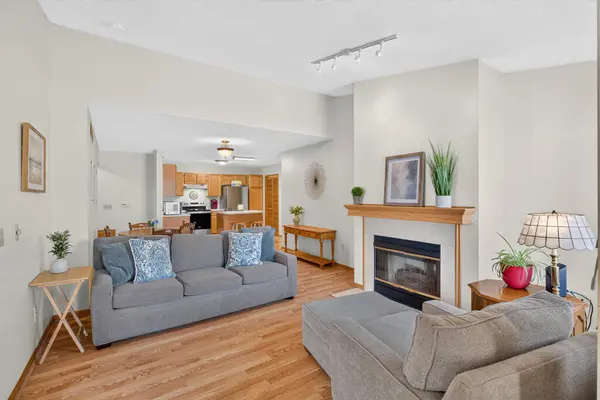 4139 Ruby LN #74, Eagan, MN 55122
