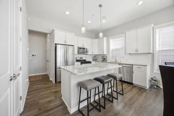 8164 Arrowwood LN N, Maple Grove, MN 55369