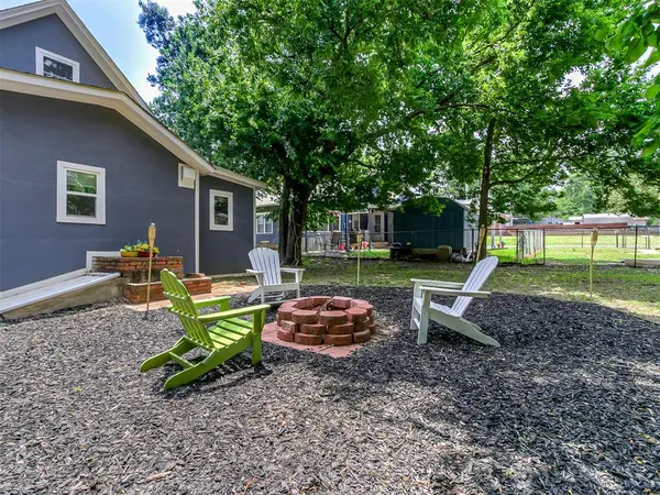 1218 W Noble AVE, Guthrie, OK 73044
