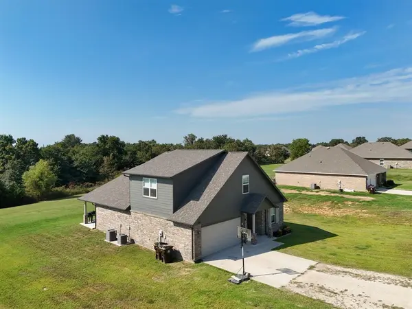29273 Spur Circle, Mcloud, OK 74801