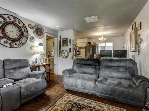 9404 NE 13th ST, Midwest City, OK 73130