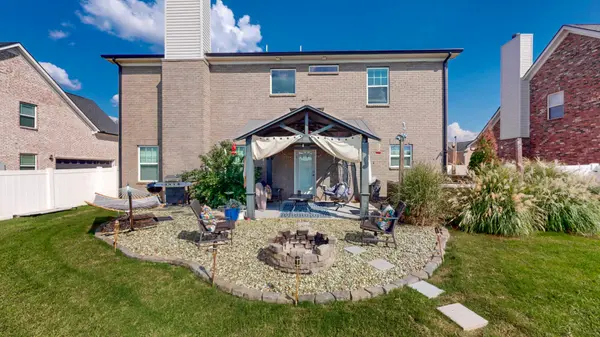 516 Eagleview Dr, Eagleville, TN 37060
