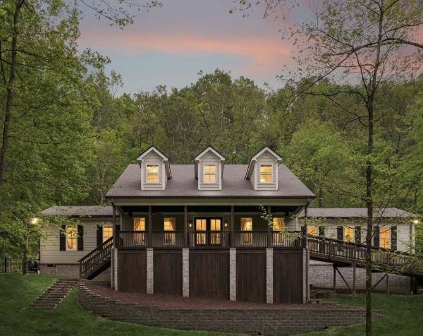 2288 N Berrys Chapel Rd, Franklin, TN 37069