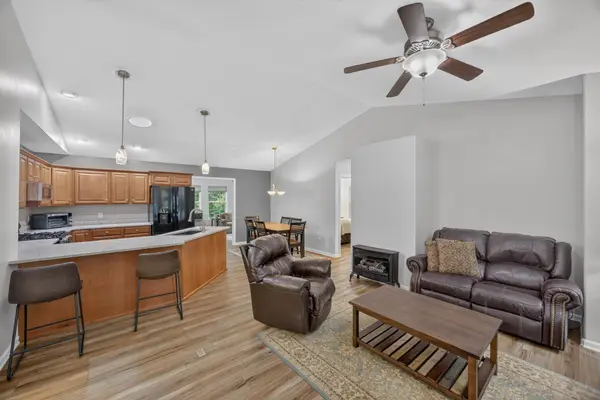 15 Hipswell Ct, Crossville, TN 38558