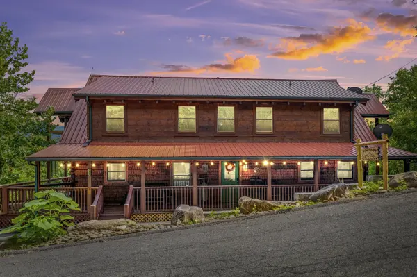 725 Big Bear Ridge Road, Gatlinburg, TN 37738