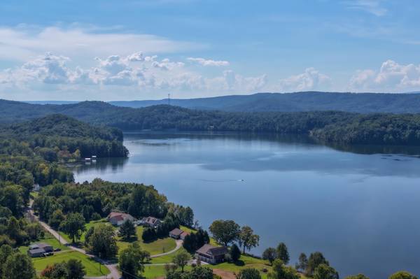 122 Eagle Point Drive, Rockwood, TN 37854