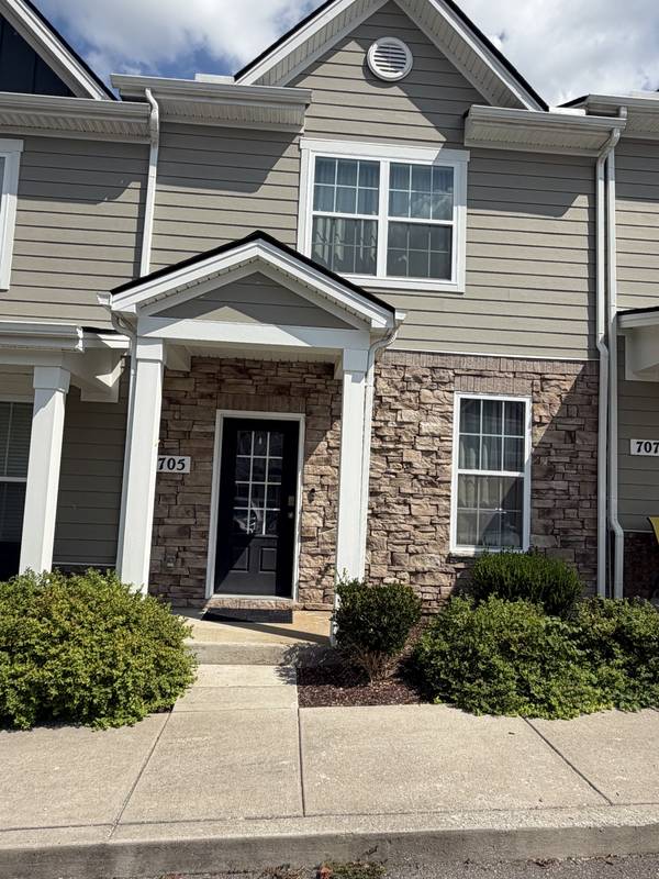 705 Dallas Dr, Columbia, TN 38401