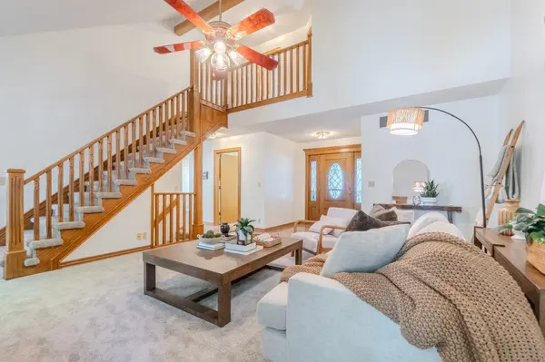 907 S Whippoorwill Rd, Derby, KS 67037