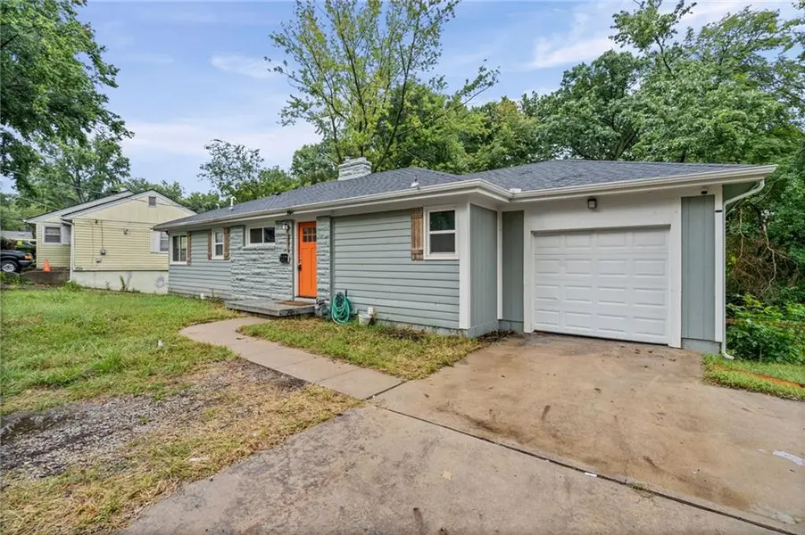 4715 Cleveland AVE, Kansas City, KS 66104