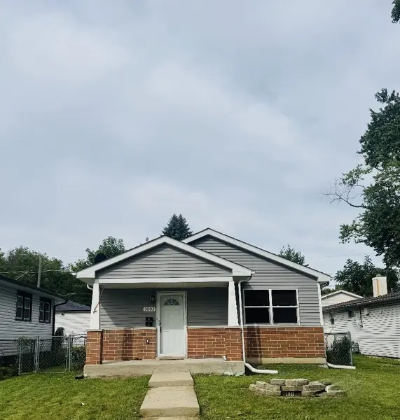 3002 Gilead AVE, Zion, IL 60099