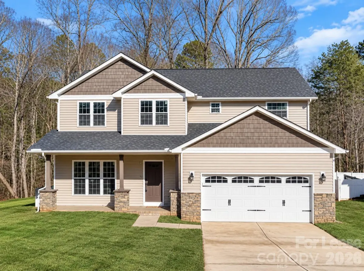 108 Pine Bluff CT, Mount Holly, NC 28120