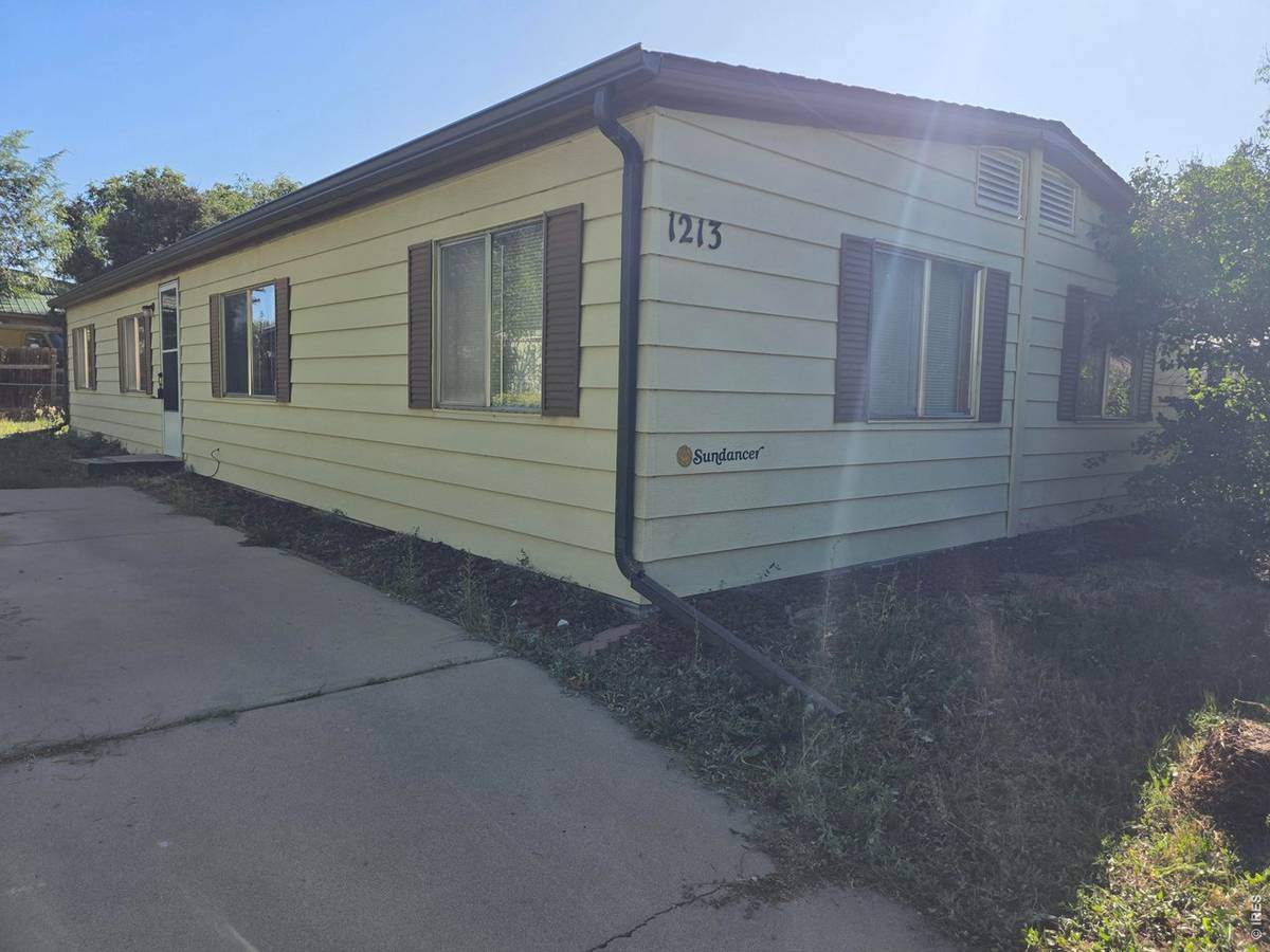 1213 MacIntyre, Dacono, CO 80514