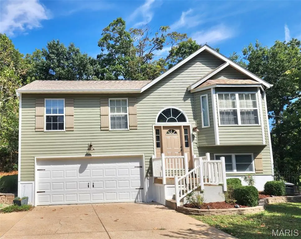 3605 N Meadow Mill DR, Arnold, MO 63010