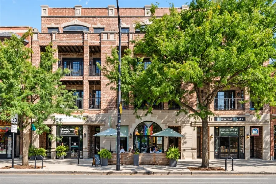 2140 W Division ST #4, Chicago, IL 60622
