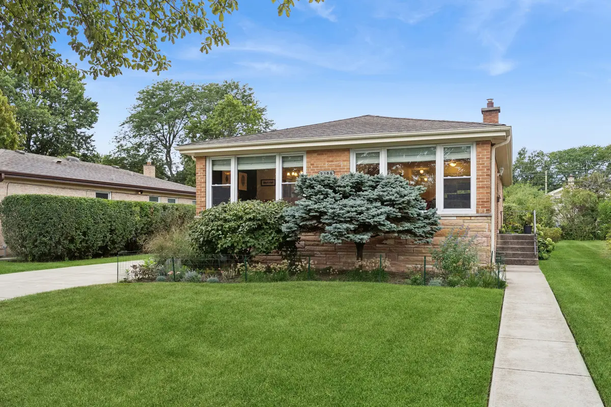 9306 Kostner AVE, Skokie, IL 60076