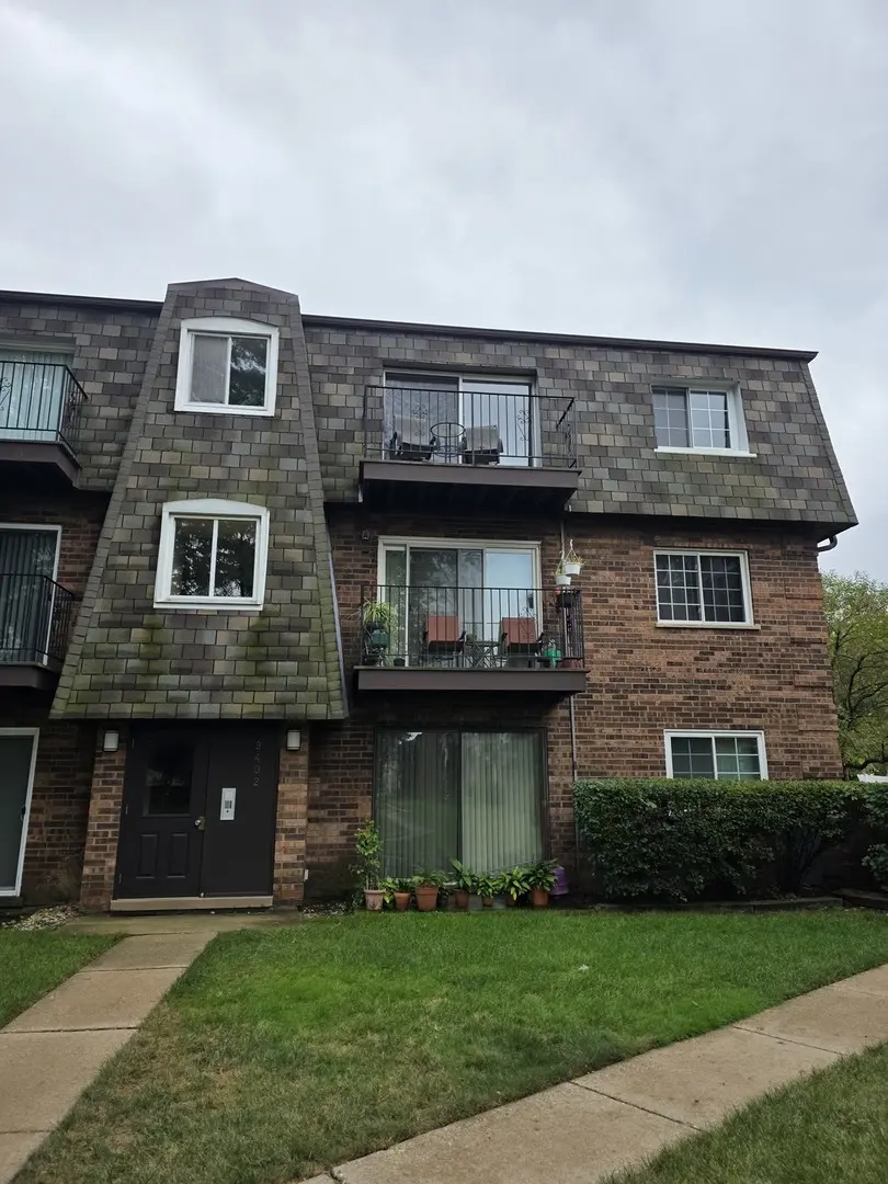 9402 Bay Colony DR #3W, Des Plaines, IL 60016