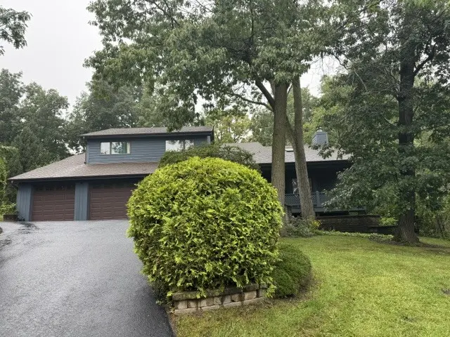 38 N Alleghany RD, Grayslake, IL 60030