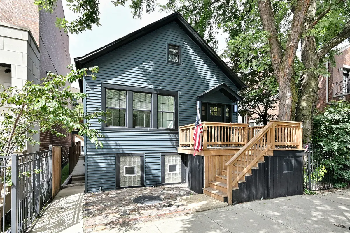 2932 N Lakewood AVE #B, Chicago, IL 60657