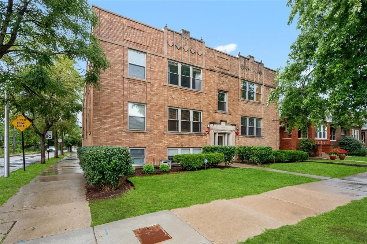 2458 W Grace ST #2, Chicago, IL 60618