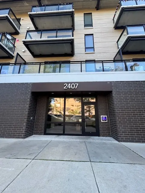 2407 W Eastwood AVE #502, Chicago, IL 60625