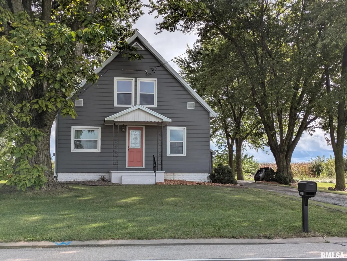 18302 W FARMINGTON RD, Trivoli, IL 61569