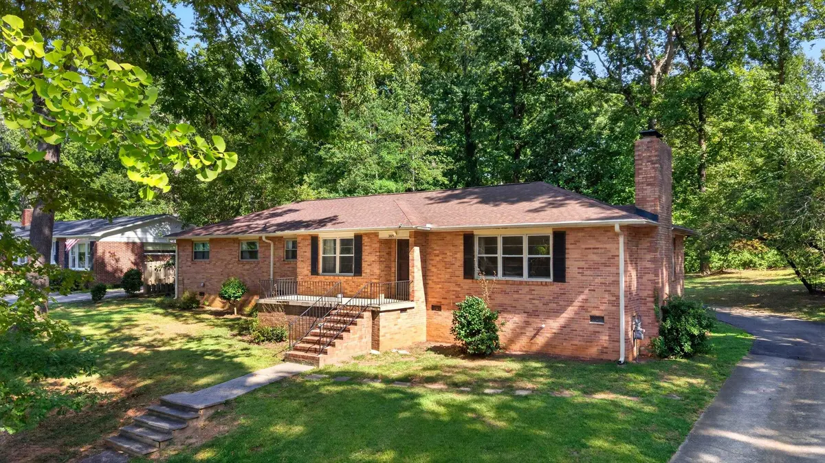 205 Lakewood DR, Spartanburg, SC 29302