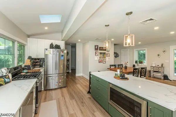 40 Hancock Dr, West Milford Twp., NJ 07480
