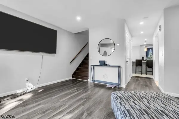 88 N 2nd St, Paterson City, NJ 07522