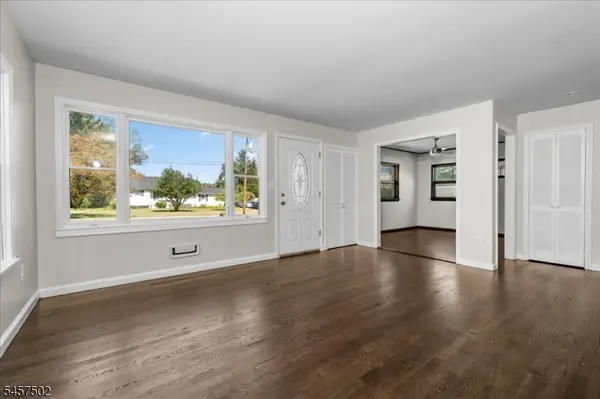 13 Windbeam Rd, Riverdale Boro, NJ 07457