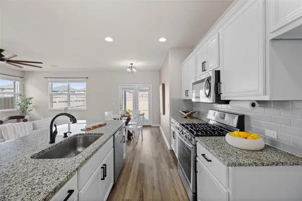 2005 Fairhaven GTWY, Georgetown, TX 78626