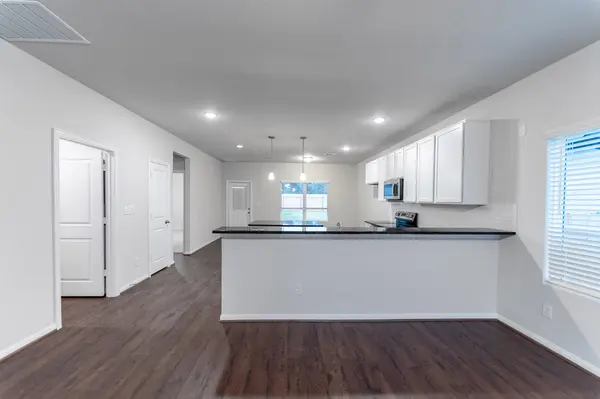 224 Villars DR, Salado, TX 76571