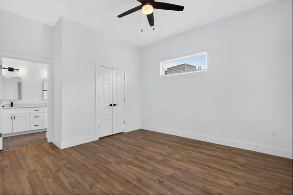 1811 Webberville RD #1210, Austin, TX 78721