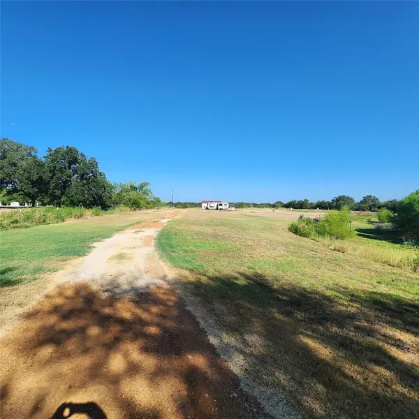 1868 Fm 20, Red Rock, TX 78662