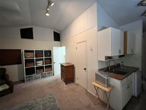 16142 Spring Branch TRL #B, Austin, TX 78734