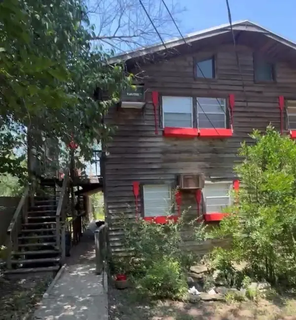16142 Spring Branch TRL #B, Austin, TX 78734