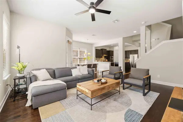 916 Isaias DR, Leander, TX 78641