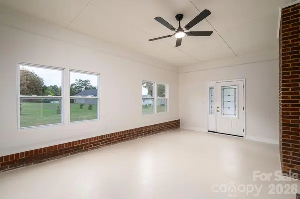 1081 Redleaf TRL, Lincolnton, NC 28092