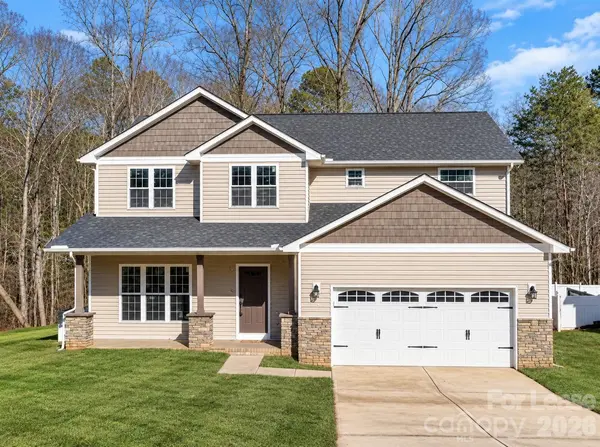 108 Pine Bluff CT, Mount Holly, NC 28120
