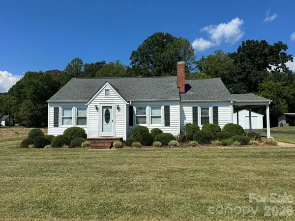 2709 Murray RD, State Road, NC 28676