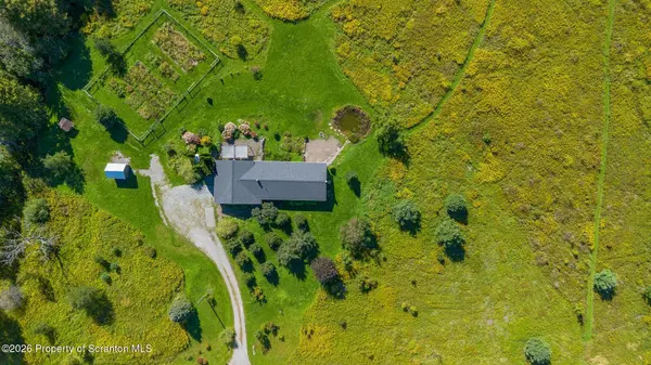 70 Bush RD, Pleasant Mount, PA 18453