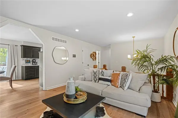 11309 W 52nd TER, Shawnee, KS 66203