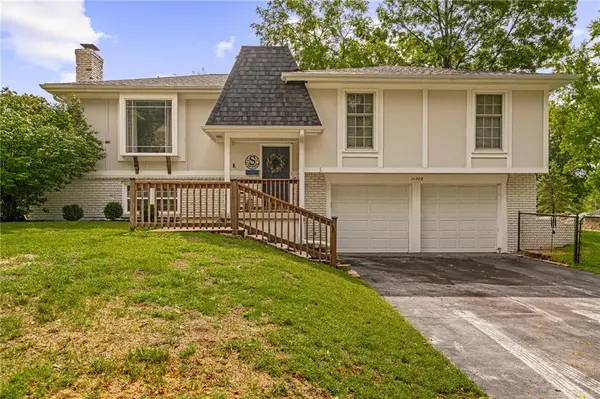 11309 W 52nd TER, Shawnee, KS 66203