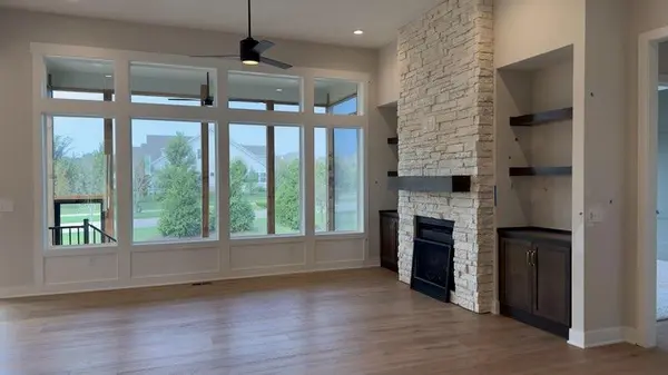 13037 W 174th PL, Overland Park, KS 66221
