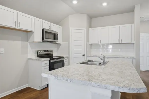 765 N Buckeye ST, Gardner, KS 66030