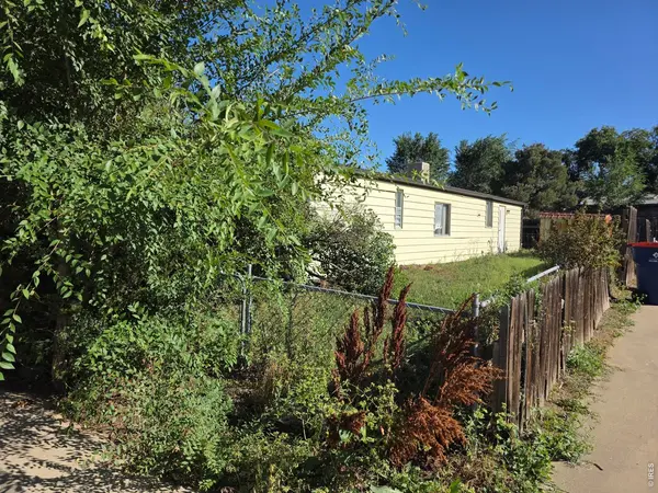 1213 MacIntyre, Dacono, CO 80514