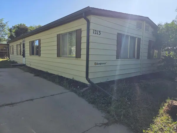 1213 MacIntyre, Dacono, CO 80514