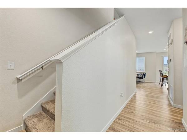 5842 Red Barn, Mead, CO 80504