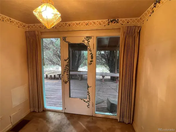 1055 Krameria, Denver, CO 80220