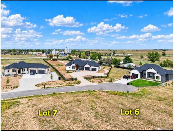 56262 E Apache, Strasburg, CO 80136